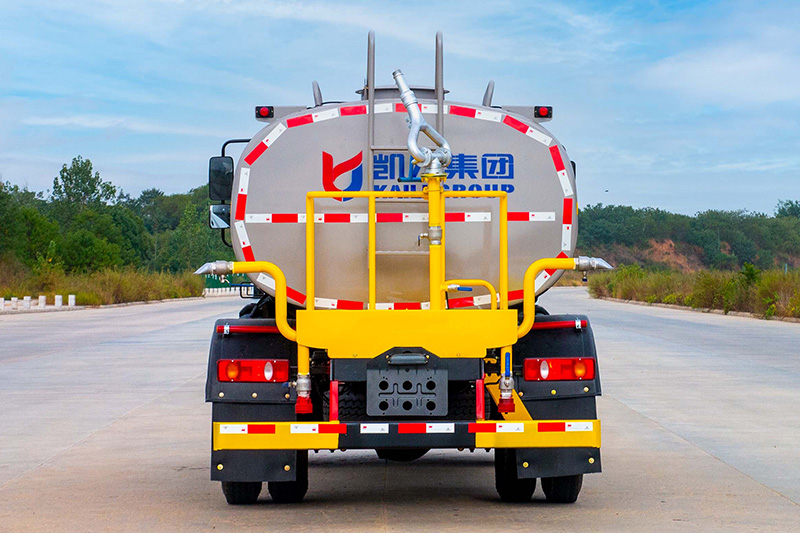 新款華神T3灑水車 9.3方