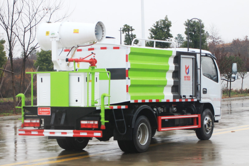 東風D6抑塵車（方罐） 4.5方（霧炮30~40米）