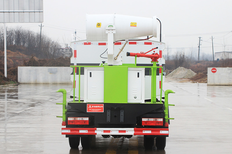 東風D6抑塵車（方罐） 4.5方（霧炮30~40米）