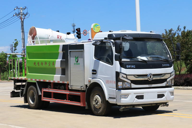 純電動(dòng)多功能抑塵車（方罐） 6.5方（霧炮30~40米）