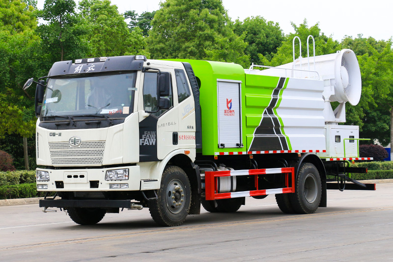 解放J6L抑塵車（方罐）11.5方（霧炮30~100米）