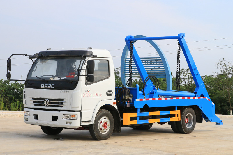 東風D7擺臂式垃圾車 6方垃圾箱