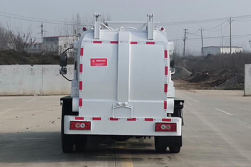 福田領航餐廚垃圾車 6方 8方-方罐