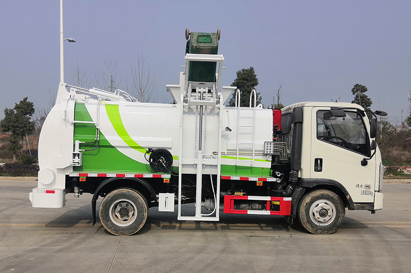 福田領航餐廚垃圾車 6方 8方-方罐