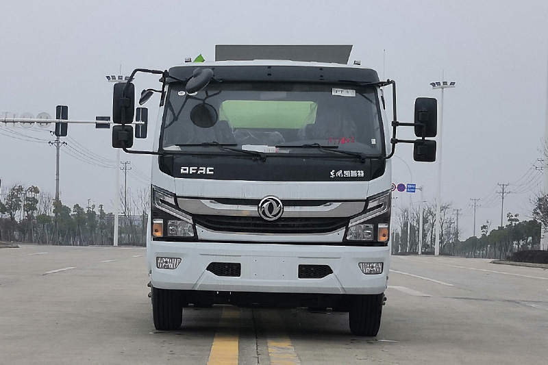 東風(fēng)大福瑞卡餐廚垃圾車(chē) 8方-圓罐