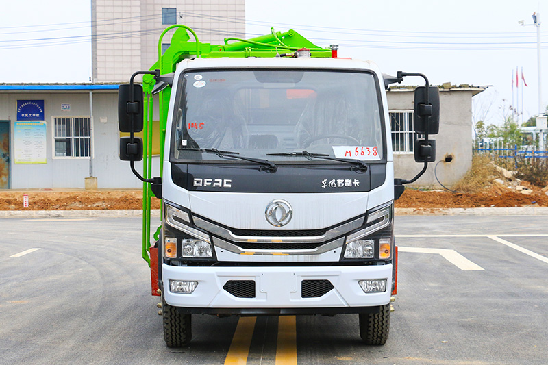 東風D6側裝壓縮垃圾車 7.5方