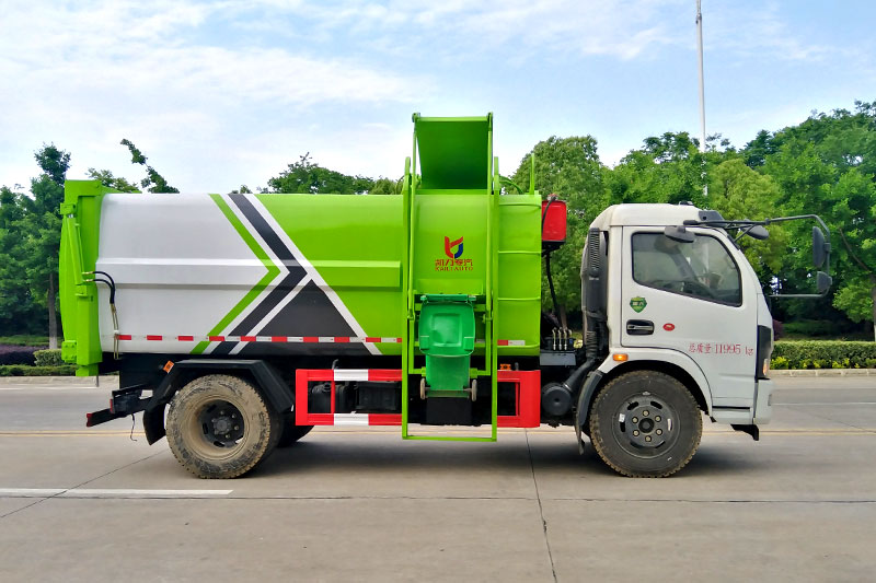 東風T3側(cè)裝壓縮垃圾車 10.5方