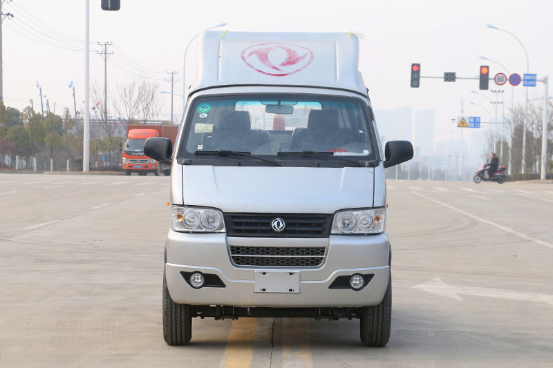 東風(fēng)小霸王勾臂垃圾車 3方生活垃圾箱