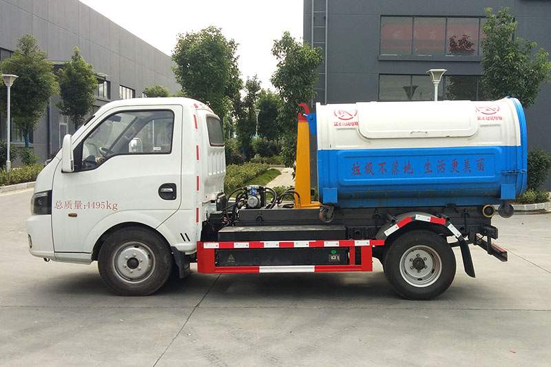東風電動勾臂垃圾車 3方生活垃圾箱