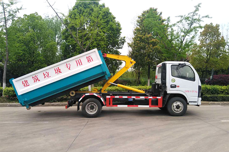 東風(fēng)小多利卡勾臂垃圾車（藍(lán)牌） 5方