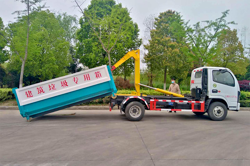 東風(fēng)小多利卡勾臂垃圾車（藍(lán)牌） 5方