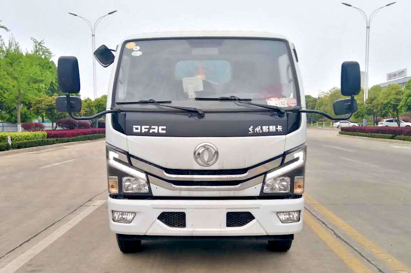 東風(fēng)小多利卡勾臂垃圾車（藍(lán)牌） 5方