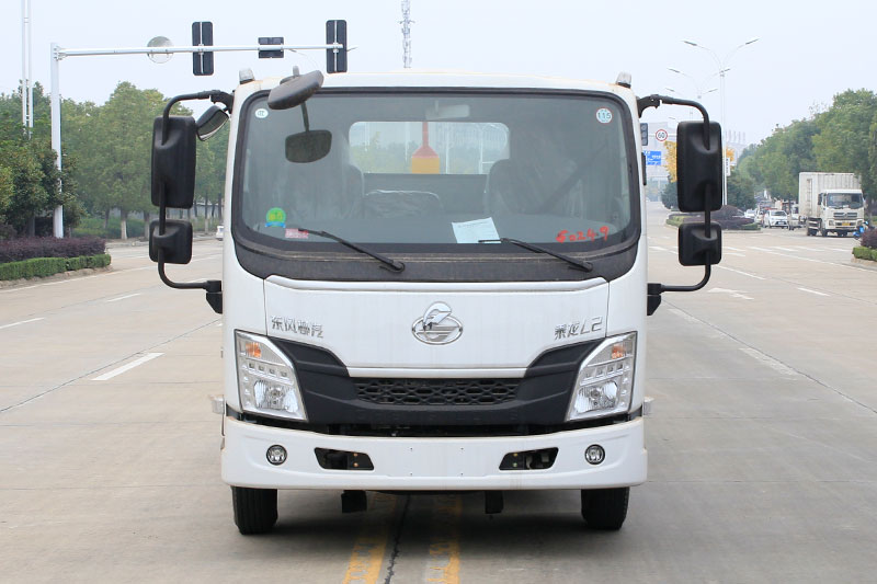 東風柳汽- L2勾臂套臂垃圾車-可上藍牌 6方生活垃圾箱 建筑垃圾箱