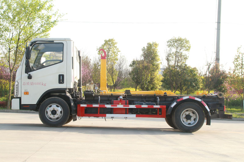 福田H2套臂垃圾車 5方生活、建筑垃圾箱