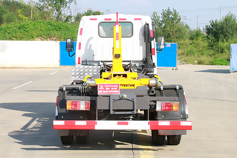 五十鈴套臂垃圾車 5方