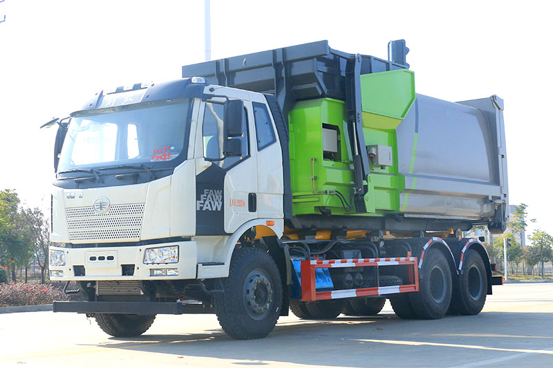 解放后雙橋套臂垃圾車 20方