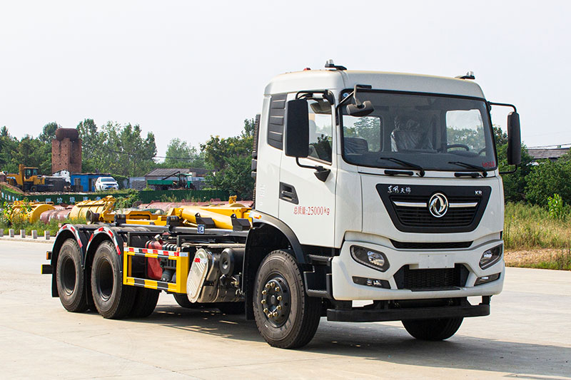 東風(fēng)天錦后雙橋套臂垃圾車 20方