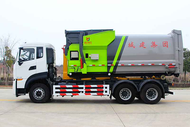 東風天龍后雙橋套臂垃圾車 20方