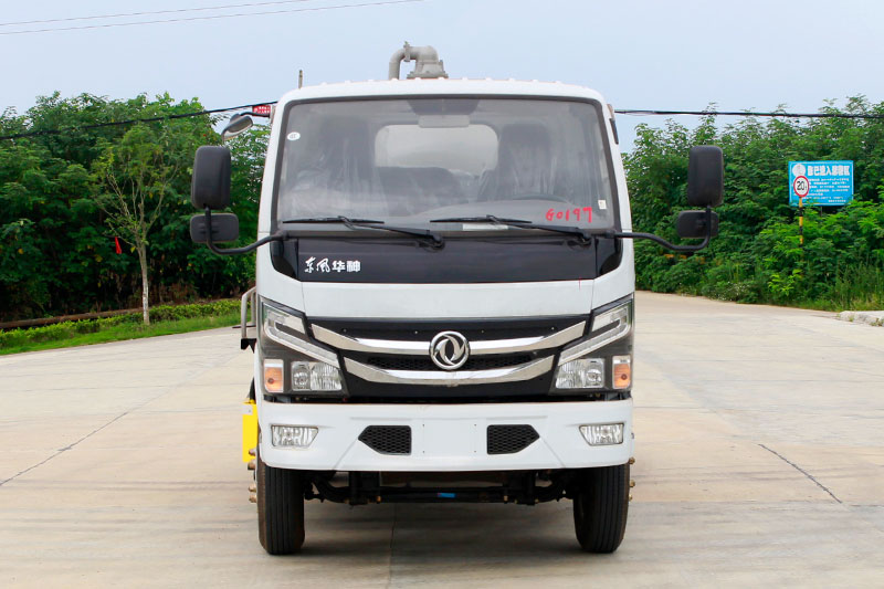 東風華神F3  吸污車  4.5方