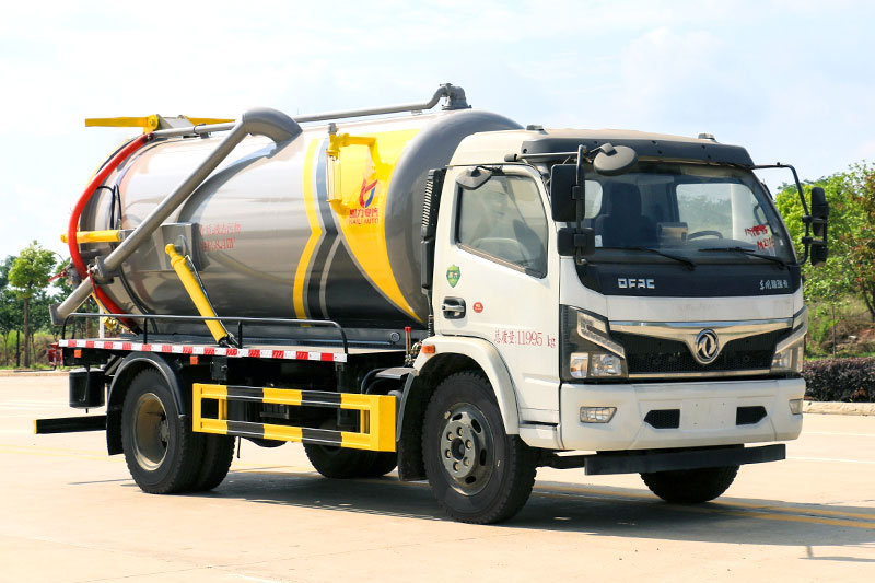 東風大福瑞卡吸污車 8方