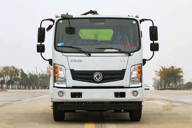 東風華神T1洗吸污車（水箱邊掛）3方清水箱7.5方污水箱