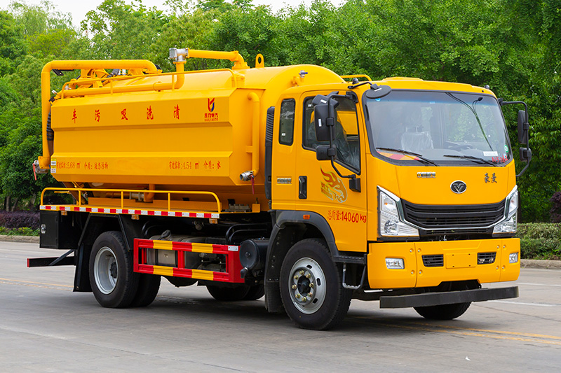 重汽豪曼清洗吸污車（水箱邊掛）4方清水箱9方污水箱