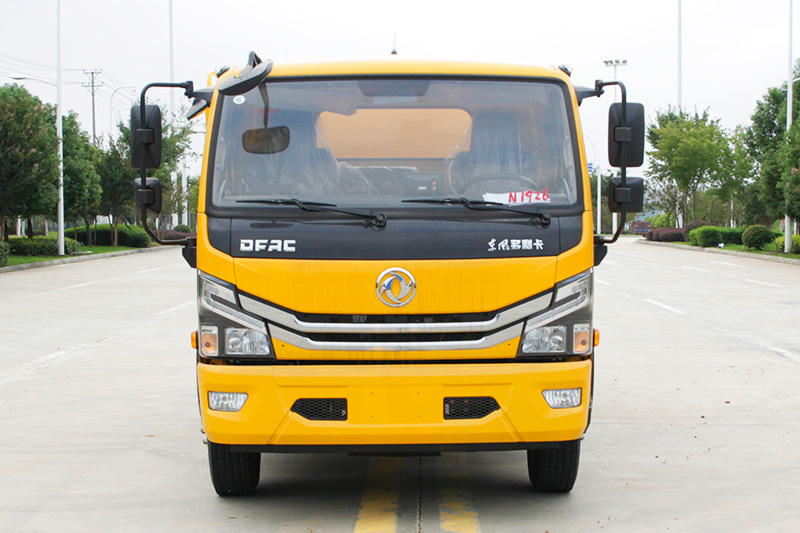 東風(fēng)D7高壓清洗車 6方