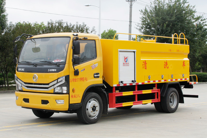 東風(fēng)D7高壓清洗車 6方