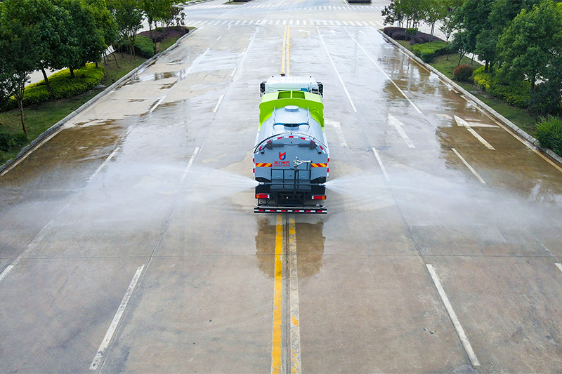 東風天龍路面清洗車 12.64方