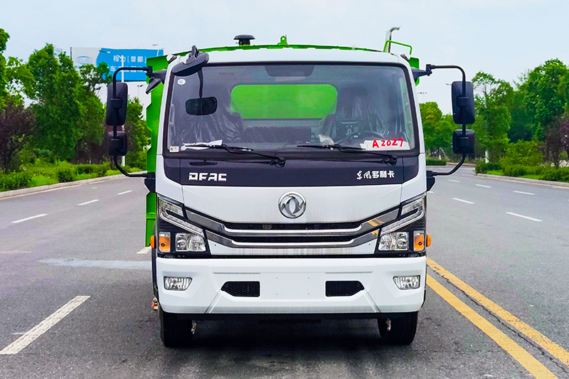 東風大多利卡洗掃車  5垃圾箱  4方清水箱