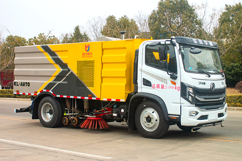 東風華神T3洗掃車  5垃圾箱  4方清水箱
