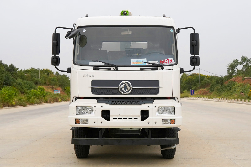 凱力風-東風天錦四驅光伏清洗車