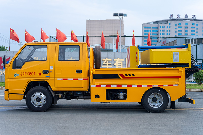 江鈴防撞緩沖車