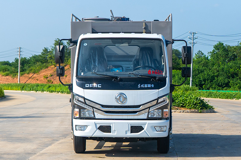 東風小多利卡水泥凈漿灑布車