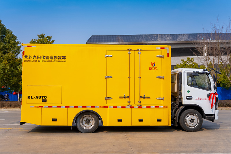 東風多利卡紫外光固化管道修復車